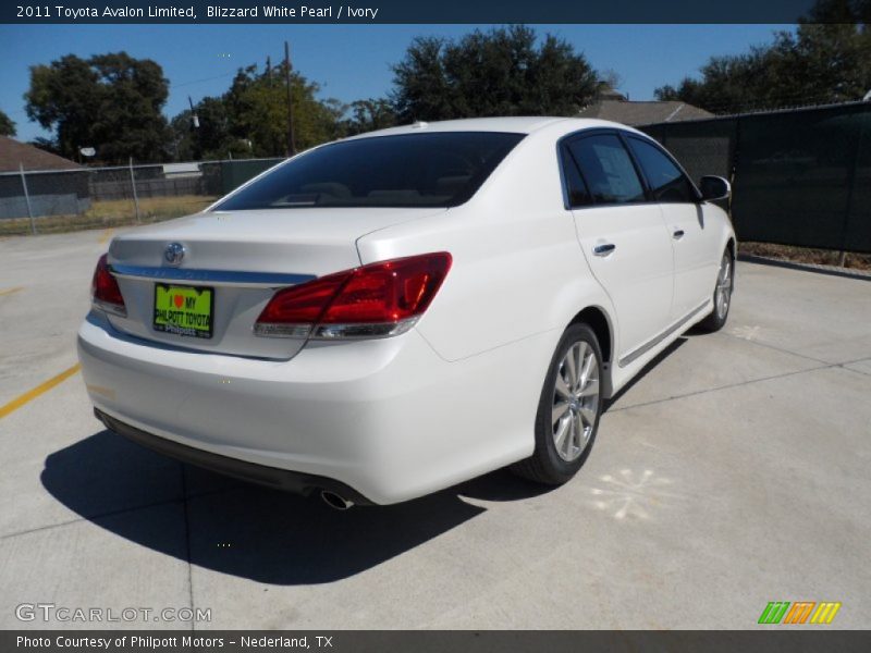 Blizzard White Pearl / Ivory 2011 Toyota Avalon Limited