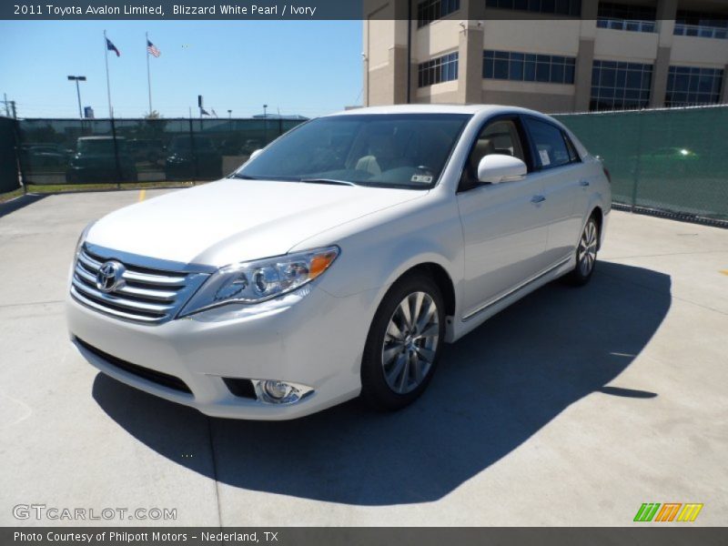 Blizzard White Pearl / Ivory 2011 Toyota Avalon Limited