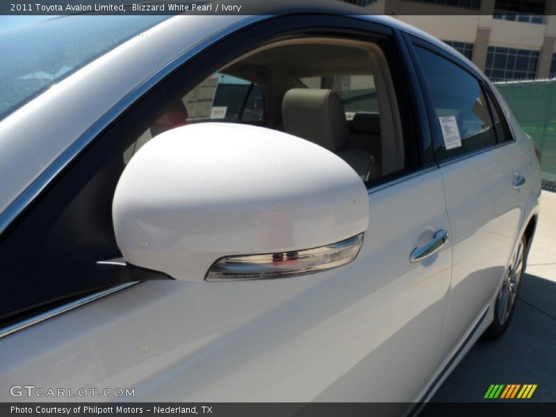 Blizzard White Pearl / Ivory 2011 Toyota Avalon Limited