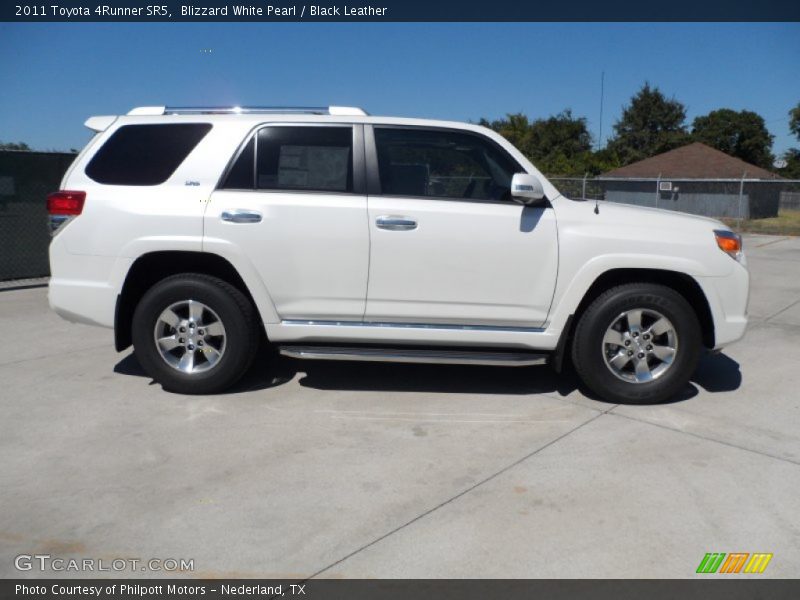 Blizzard White Pearl / Black Leather 2011 Toyota 4Runner SR5