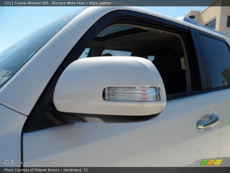 Blizzard White Pearl / Black Leather 2011 Toyota 4Runner SR5