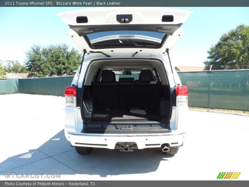 Blizzard White Pearl / Black Leather 2011 Toyota 4Runner SR5