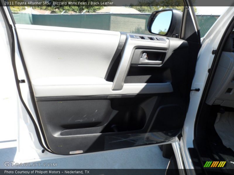 Blizzard White Pearl / Black Leather 2011 Toyota 4Runner SR5