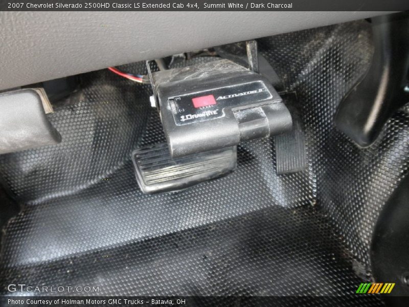 Summit White / Dark Charcoal 2007 Chevrolet Silverado 2500HD Classic LS Extended Cab 4x4