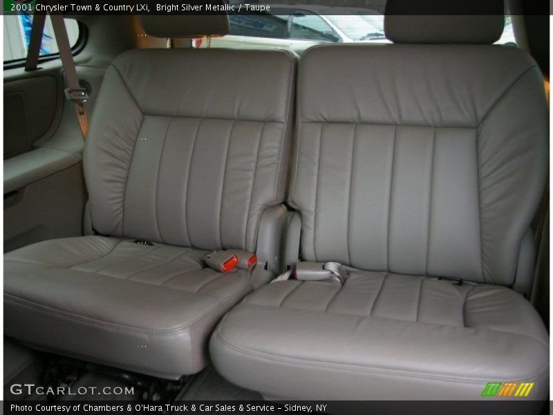 Bright Silver Metallic / Taupe 2001 Chrysler Town & Country LXi