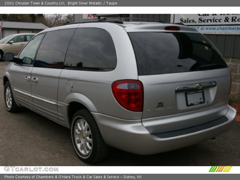Bright Silver Metallic / Taupe 2001 Chrysler Town & Country LXi