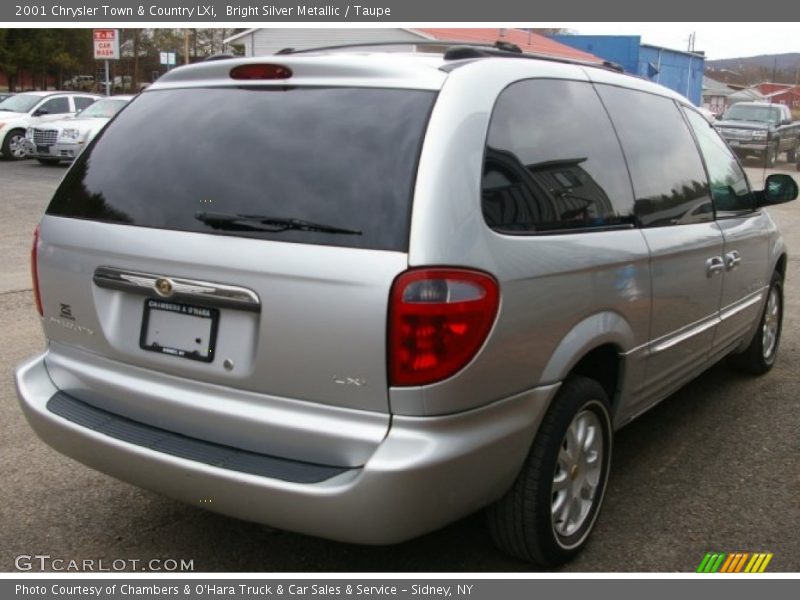Bright Silver Metallic / Taupe 2001 Chrysler Town & Country LXi