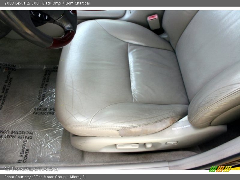Black Onyx / Light Charcoal 2003 Lexus ES 300