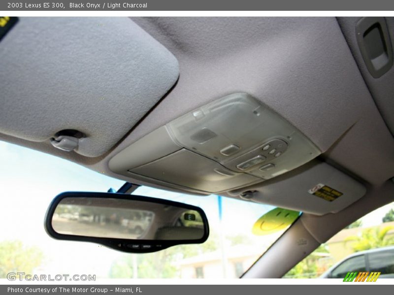 Black Onyx / Light Charcoal 2003 Lexus ES 300