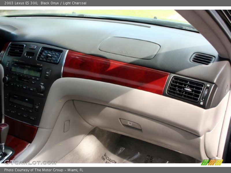 Black Onyx / Light Charcoal 2003 Lexus ES 300