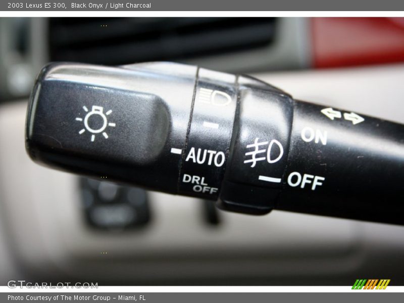 Black Onyx / Light Charcoal 2003 Lexus ES 300