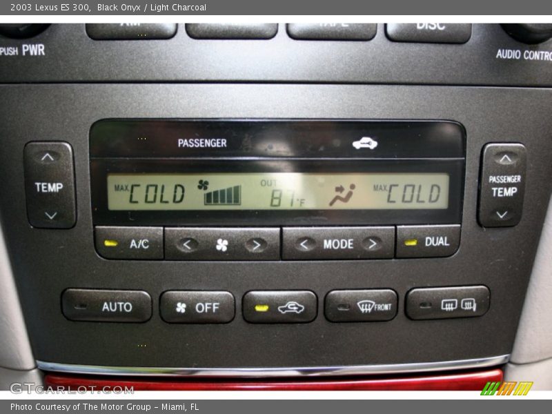 Black Onyx / Light Charcoal 2003 Lexus ES 300
