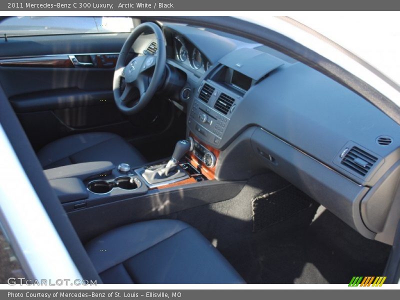 Arctic White / Black 2011 Mercedes-Benz C 300 Luxury
