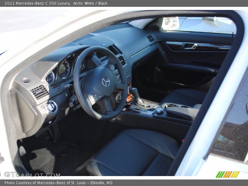 Arctic White / Black 2011 Mercedes-Benz C 300 Luxury