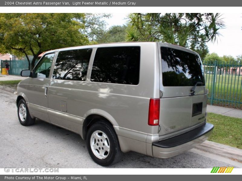 Light Pewter Metallic / Medium Gray 2004 Chevrolet Astro Passenger Van