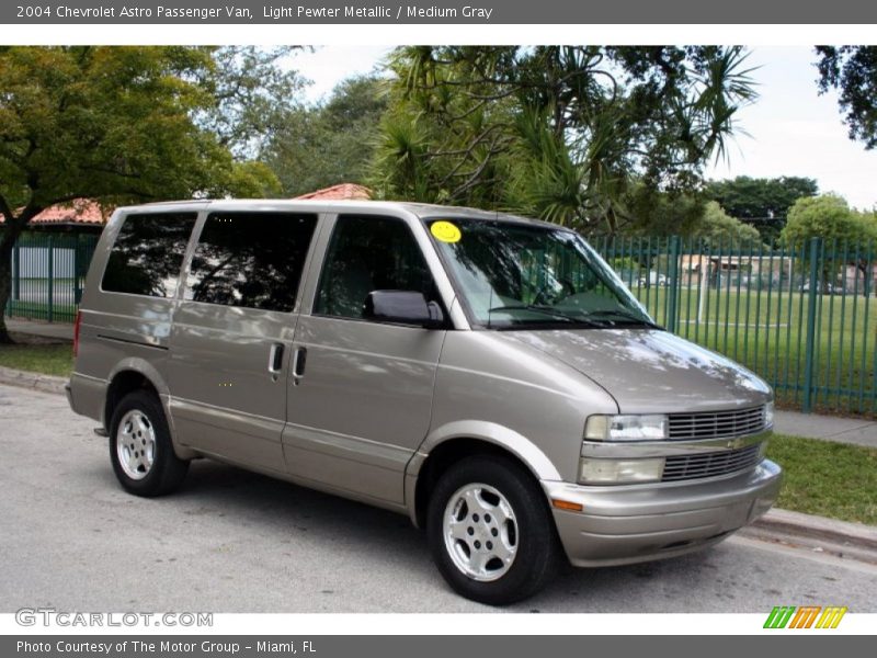 Light Pewter Metallic / Medium Gray 2004 Chevrolet Astro Passenger Van