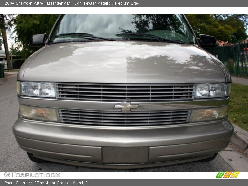 Light Pewter Metallic / Medium Gray 2004 Chevrolet Astro Passenger Van