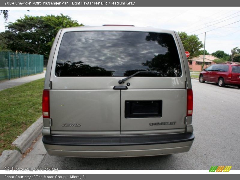 Light Pewter Metallic / Medium Gray 2004 Chevrolet Astro Passenger Van