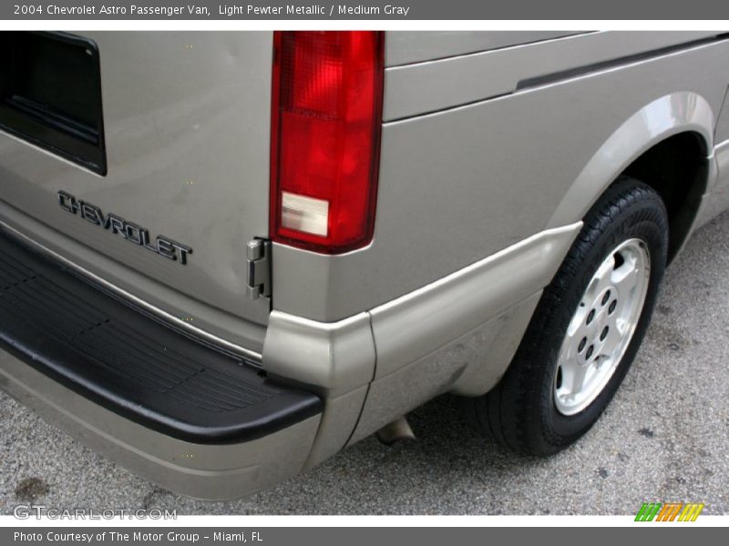 Light Pewter Metallic / Medium Gray 2004 Chevrolet Astro Passenger Van