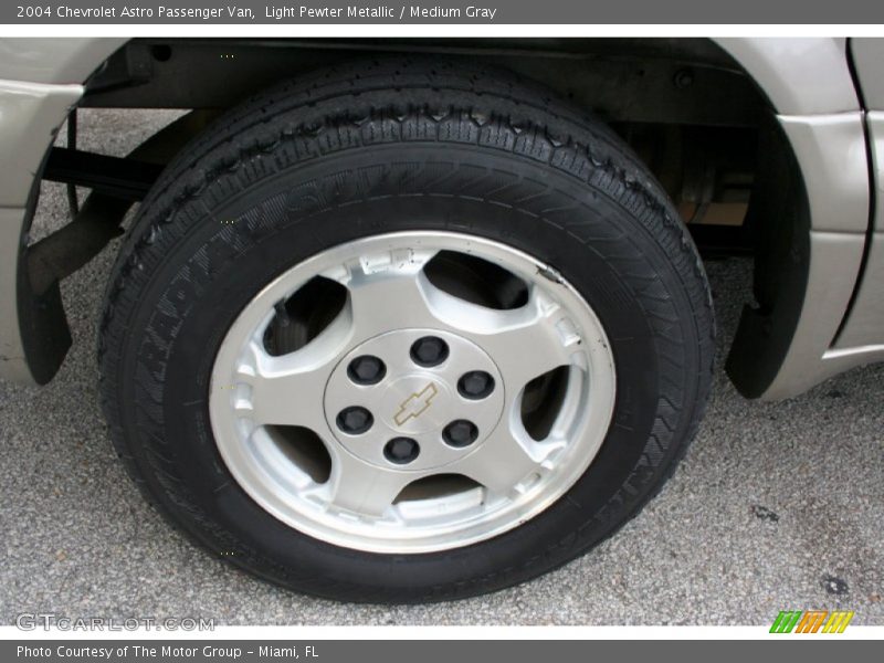 Light Pewter Metallic / Medium Gray 2004 Chevrolet Astro Passenger Van