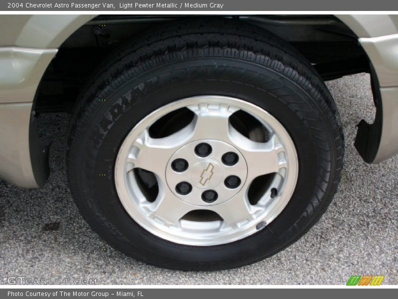 Light Pewter Metallic / Medium Gray 2004 Chevrolet Astro Passenger Van