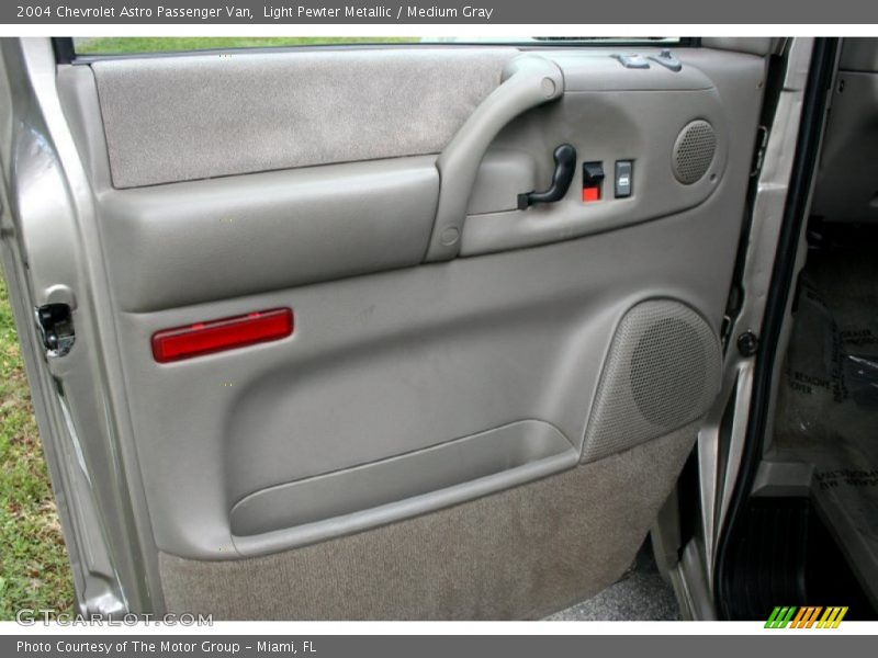 Light Pewter Metallic / Medium Gray 2004 Chevrolet Astro Passenger Van
