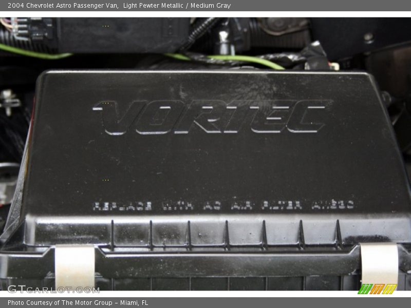 Light Pewter Metallic / Medium Gray 2004 Chevrolet Astro Passenger Van