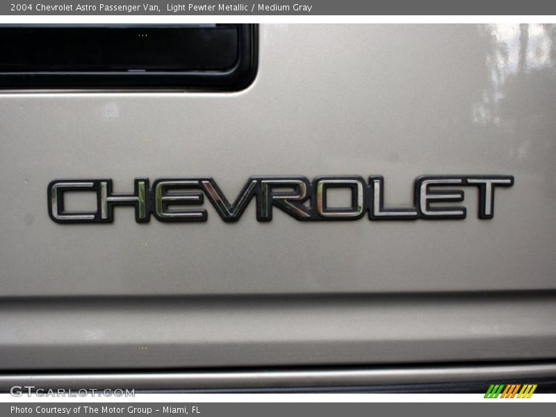 Light Pewter Metallic / Medium Gray 2004 Chevrolet Astro Passenger Van