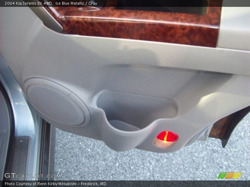 Ice Blue Metallic / Gray 2004 Kia Sorento EX 4WD