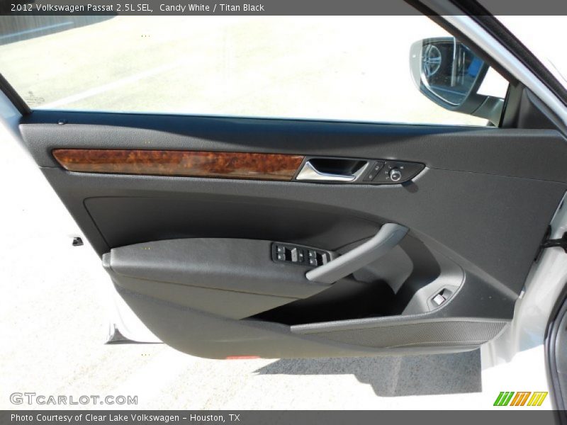 Door Panel of 2012 Passat 2.5L SEL