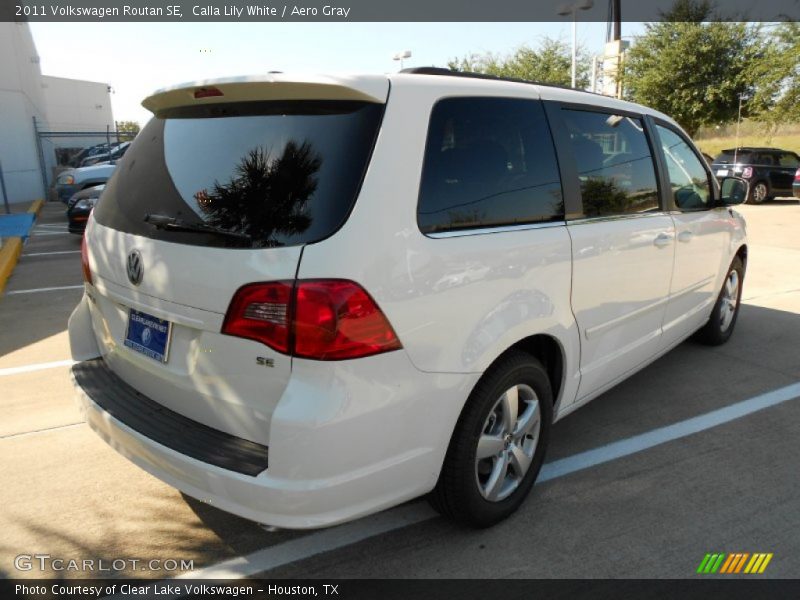Calla Lily White / Aero Gray 2011 Volkswagen Routan SE