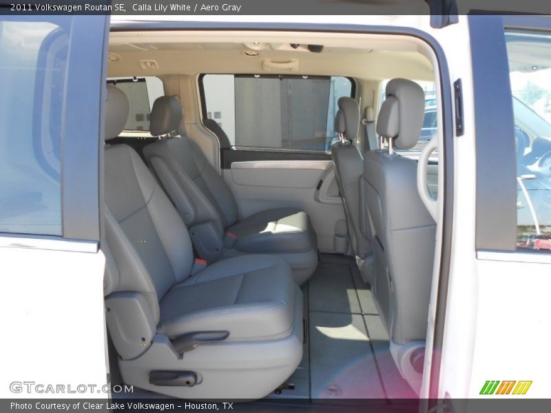 Calla Lily White / Aero Gray 2011 Volkswagen Routan SE