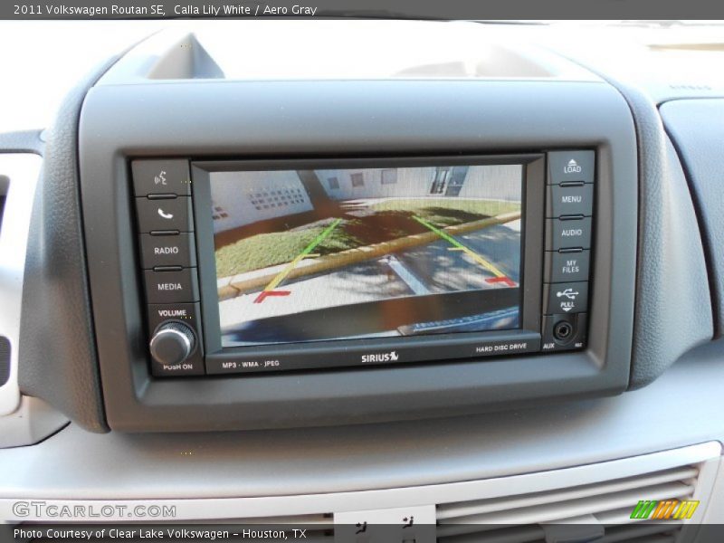 Calla Lily White / Aero Gray 2011 Volkswagen Routan SE