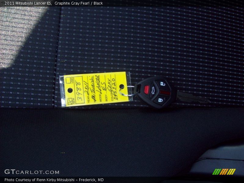 Graphite Gray Pearl / Black 2011 Mitsubishi Lancer ES