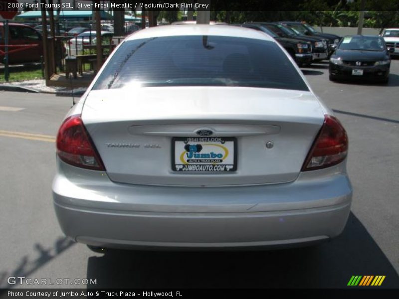 Silver Frost Metallic / Medium/Dark Flint Grey 2006 Ford Taurus SEL