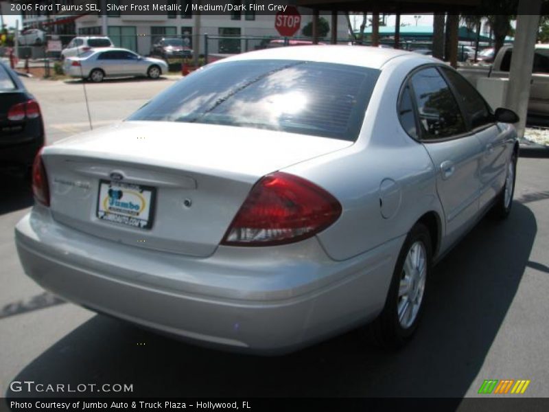 Silver Frost Metallic / Medium/Dark Flint Grey 2006 Ford Taurus SEL