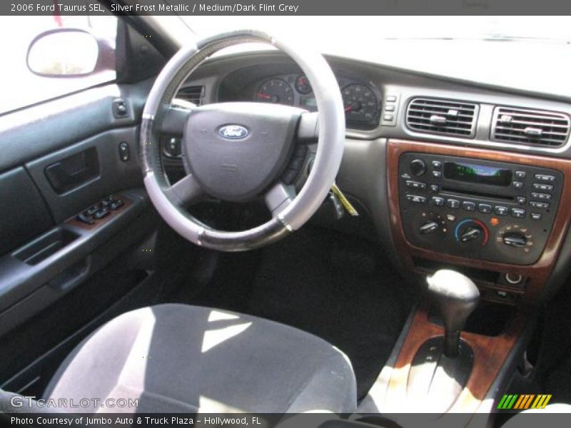 Silver Frost Metallic / Medium/Dark Flint Grey 2006 Ford Taurus SEL