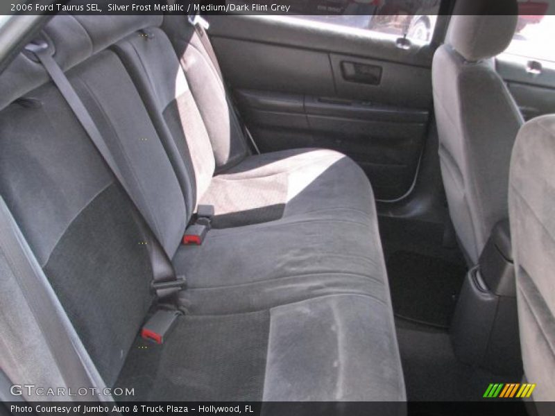 Silver Frost Metallic / Medium/Dark Flint Grey 2006 Ford Taurus SEL