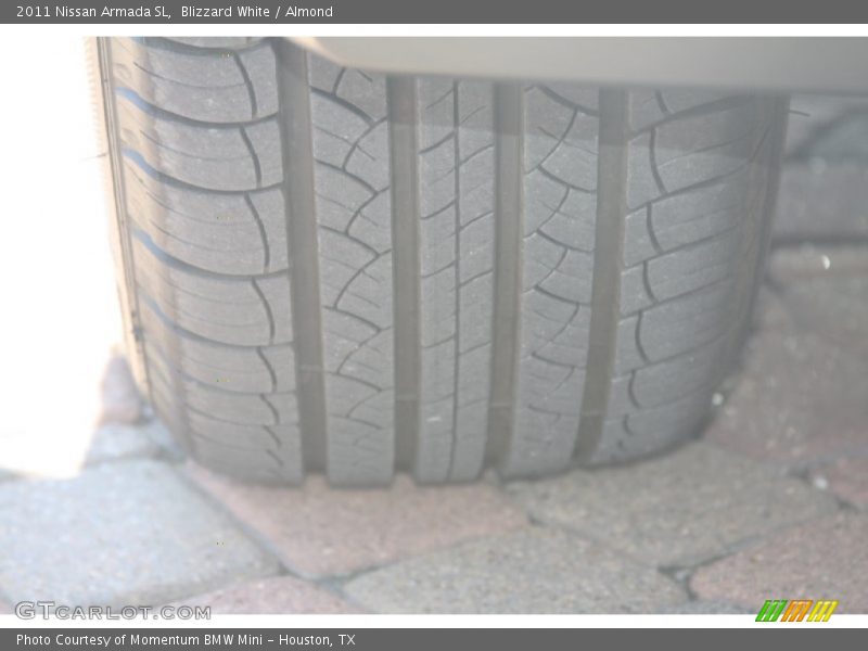 Blizzard White / Almond 2011 Nissan Armada SL