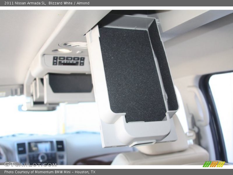 Blizzard White / Almond 2011 Nissan Armada SL