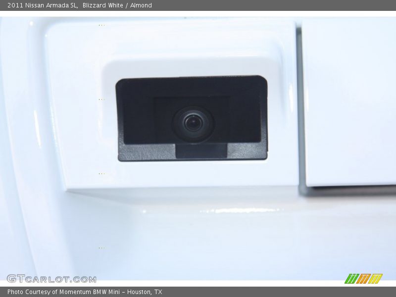 Blizzard White / Almond 2011 Nissan Armada SL