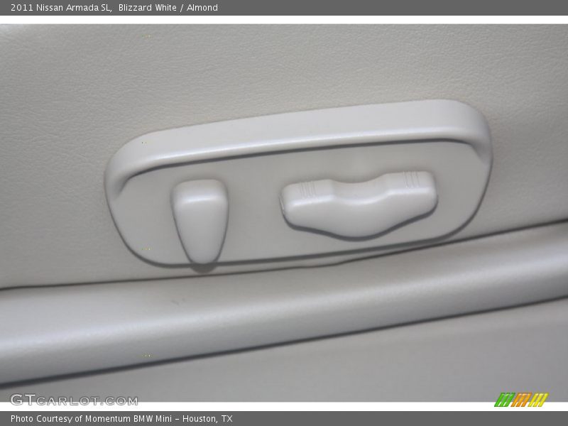 Blizzard White / Almond 2011 Nissan Armada SL