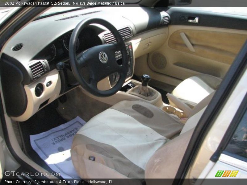 Mojave Beige Metallic / Beige 2002 Volkswagen Passat GLS Sedan