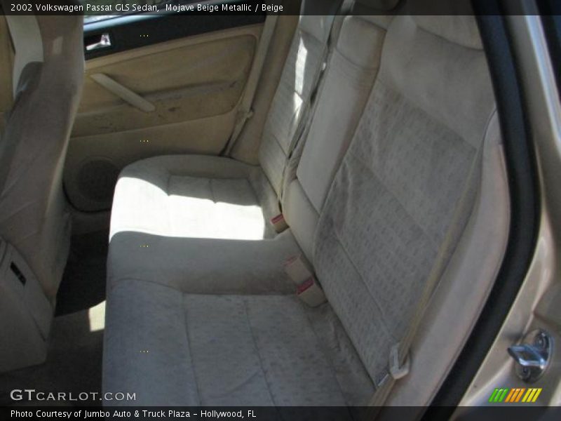 Mojave Beige Metallic / Beige 2002 Volkswagen Passat GLS Sedan