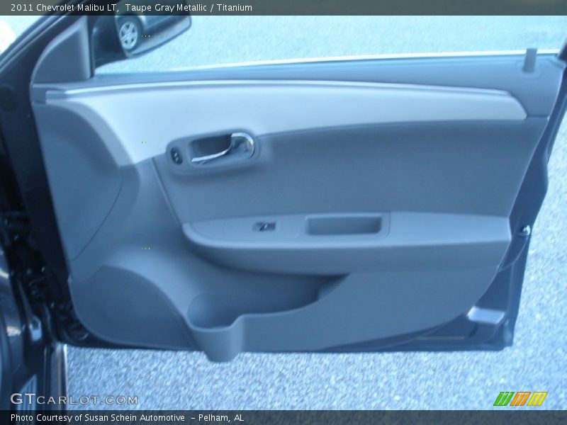 Taupe Gray Metallic / Titanium 2011 Chevrolet Malibu LT