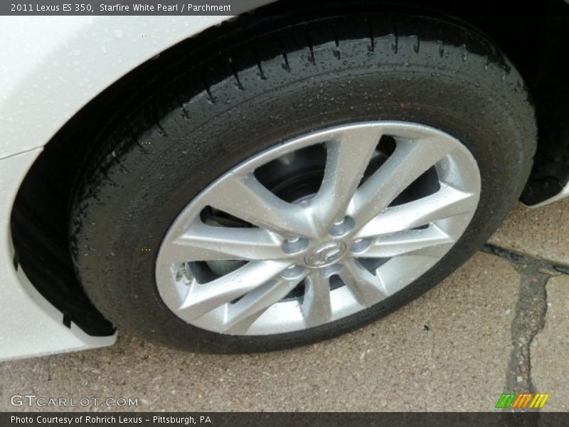 Starfire White Pearl / Parchment 2011 Lexus ES 350