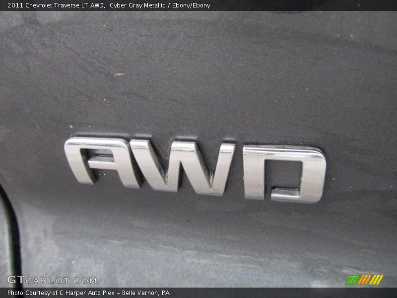 Cyber Gray Metallic / Ebony/Ebony 2011 Chevrolet Traverse LT AWD