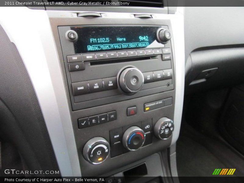 Cyber Gray Metallic / Ebony/Ebony 2011 Chevrolet Traverse LT AWD