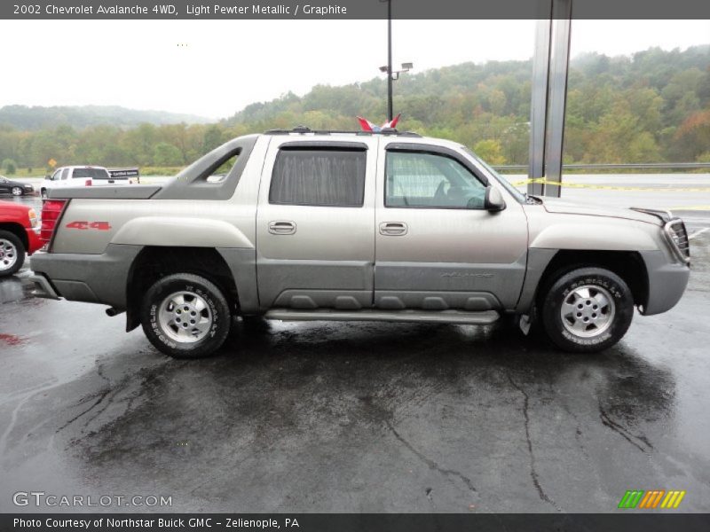 Light Pewter Metallic / Graphite 2002 Chevrolet Avalanche 4WD