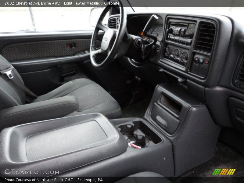 Light Pewter Metallic / Graphite 2002 Chevrolet Avalanche 4WD